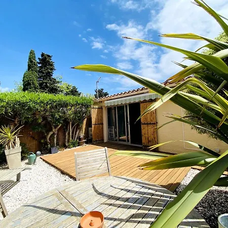 بيت للعطل Jolie Petite Au Coeur Des Capellans Piscine