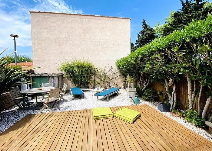 Holiday home Jolie Petite Au Coeur Des Capellans Piscine Saint-Cyprien (Pyrenees-Orientales)