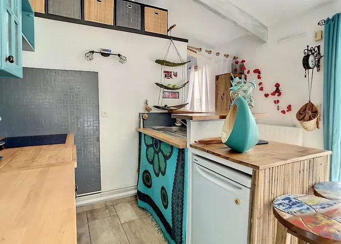 Jolie Petite Au Coeur Des Capellans Piscine Holiday home Saint-Cyprien (Pyrenees-Orientales)