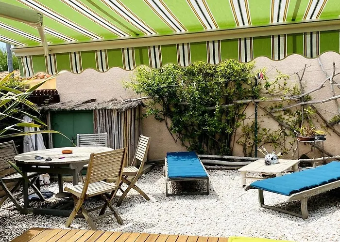 Jolie Petite Au Coeur Des Capellans Piscine Holiday home