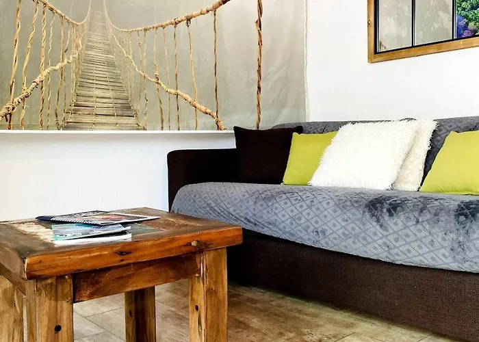 Jolie Petite Au Coeur Des Capellans Piscine Holiday home *